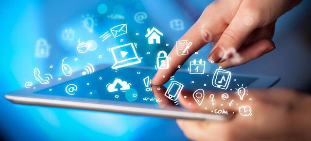 互聯網平臺進行商品銷售,在線支付,物流配送等服務,為消費者提供方便